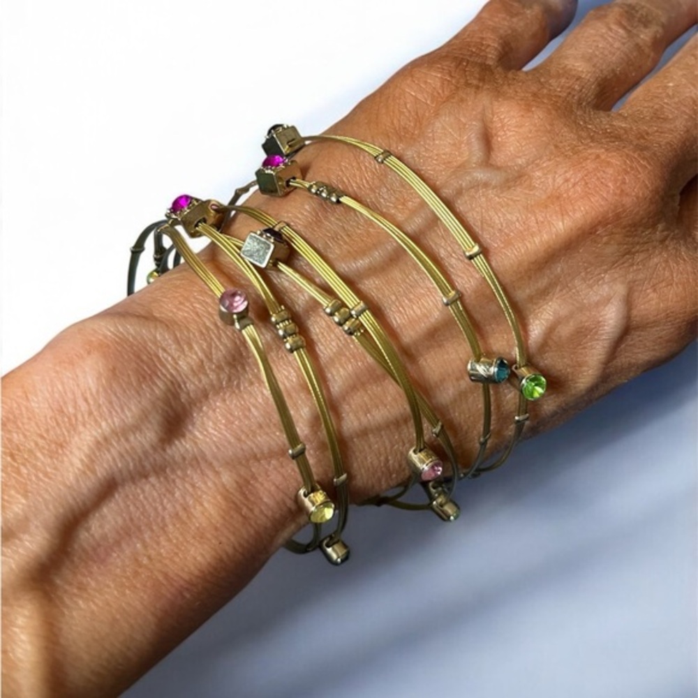 Wire bangles, gold plated squares w/cubic zirconia, semi precious stones 🩷💚🩵🧡💙💜💛
